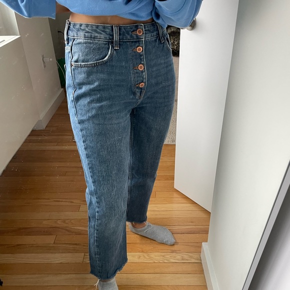 Relaxed High Rise Jeans - Picture 2 of 5